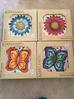 4 pcs NWT step sones