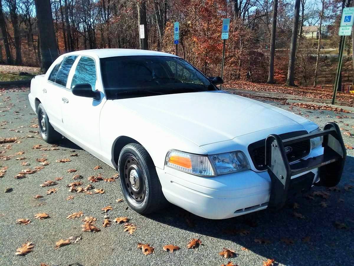 2005 Crown Victoria P71 Interceptor www.goveauction.com, {contact info removed}, Clark
