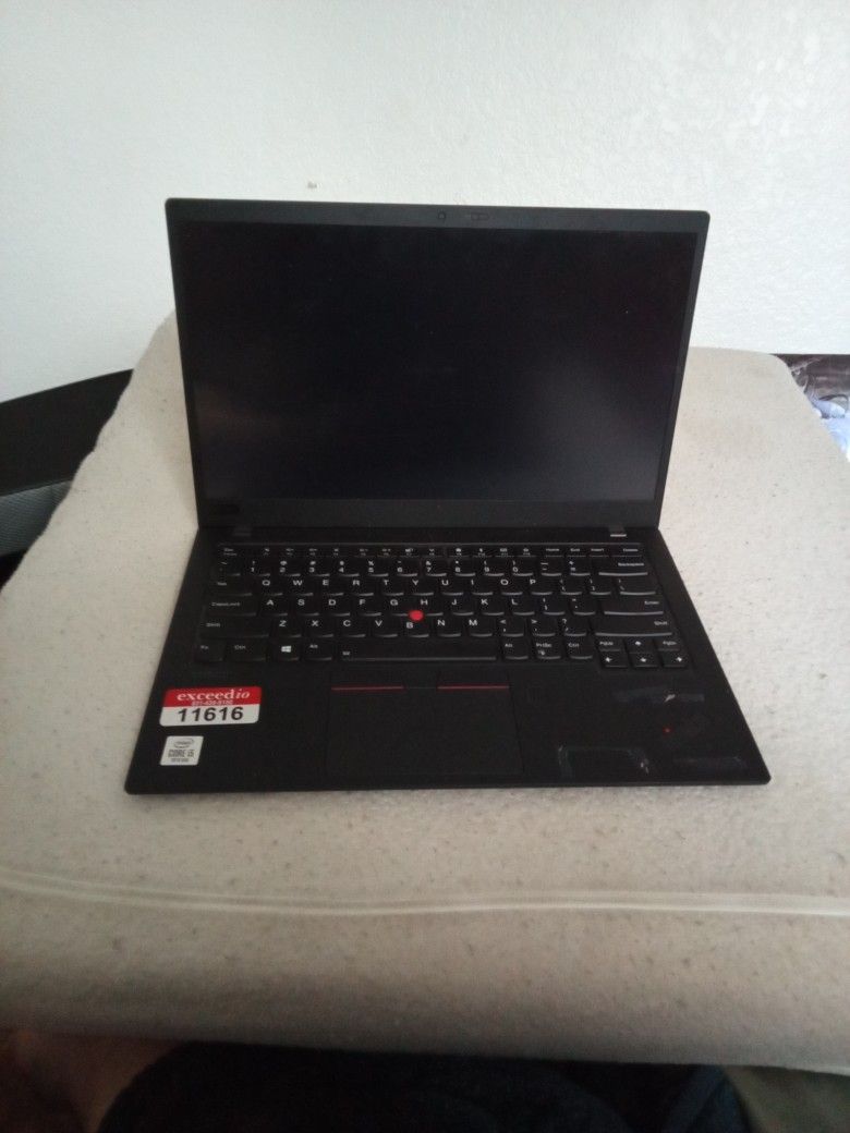 Thinkpad X1 Carbon Gen 7 8GB Ram 256 SSD Intel i5