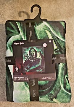 Spencer's Officially Licensed Scream Throw Blanket 60" x 50" Ghost Fac