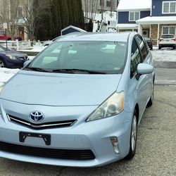 2013 Toyota Prius V 
