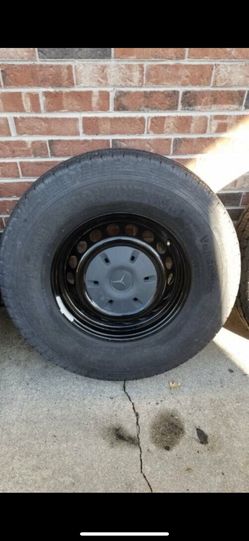 2016 mercedes-Benz sprinter van wheels