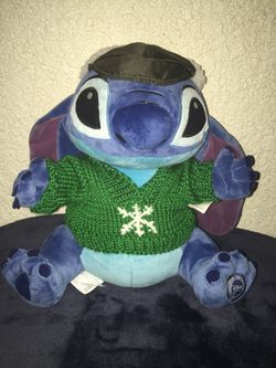 Disneyland Christmas stitch