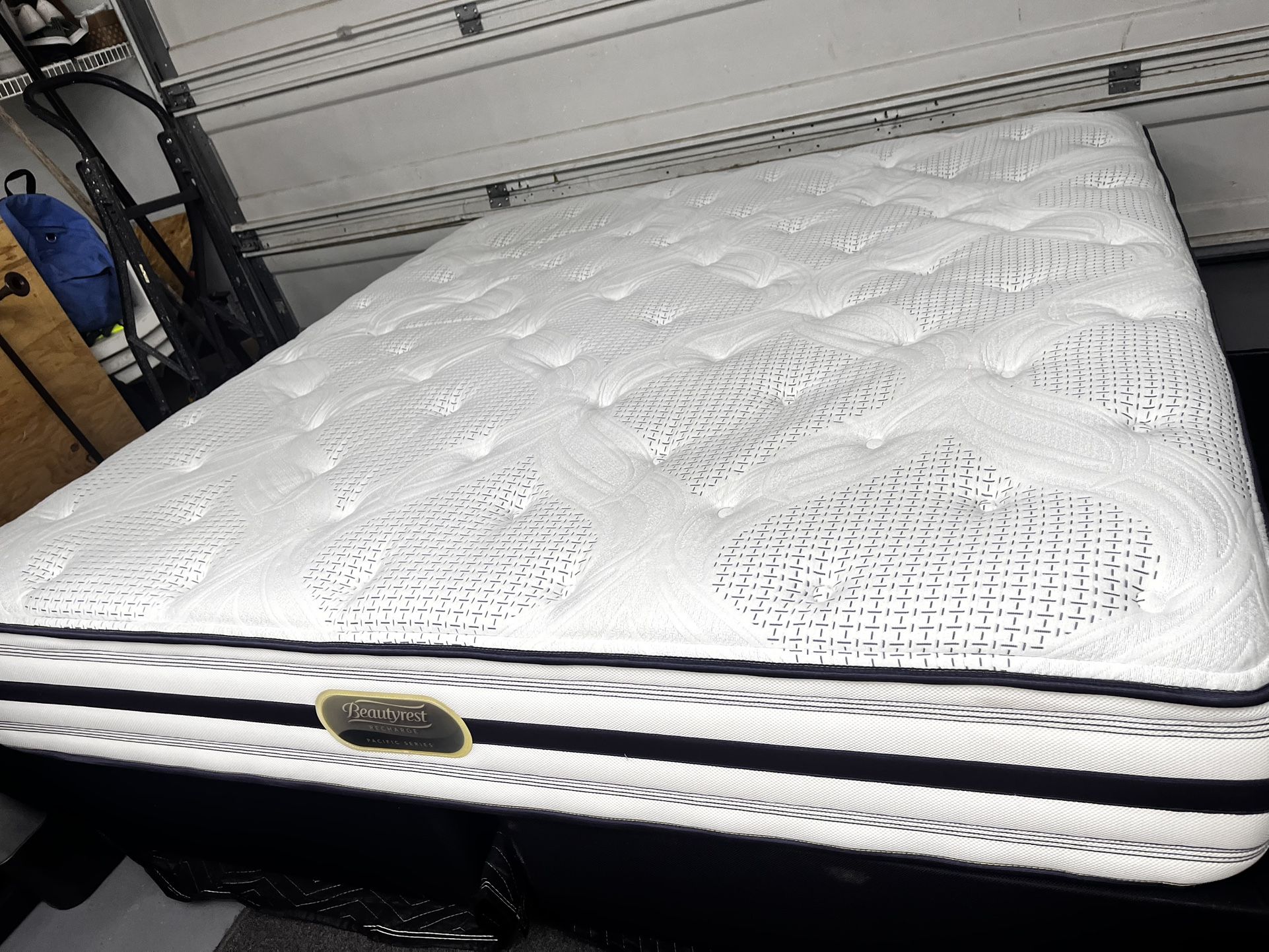 Beautyrest king Bed