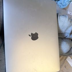 13 Inch 2020 MAC Book Pro