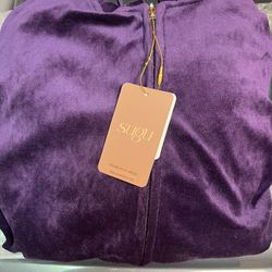 Women’s Velour Xl Sweatsuit