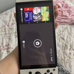 White Nintendo switch oled