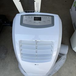 LG LP1015WNR 10,000 BTU Air Conditioner/ Dehumidifier White W/ remote & Win Kit