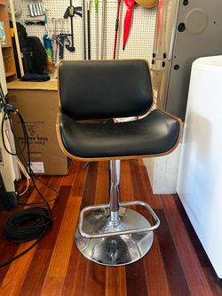Mid century modern bar stool/chair