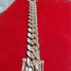 10k Gold Cuban Bracelet 