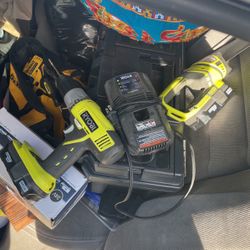 Ryobi Drill And Flashlight With Charger