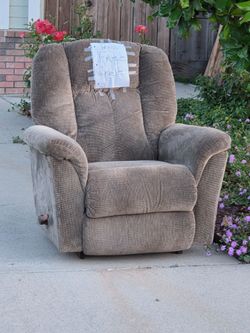 Free recliner Lazy Boy