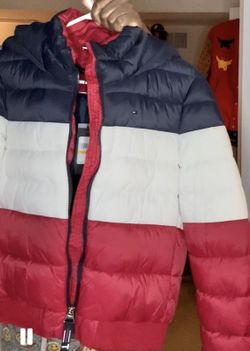 Authentic Tommy Hilfiger 4-Piece Set
