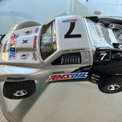 Traxxas Slash 