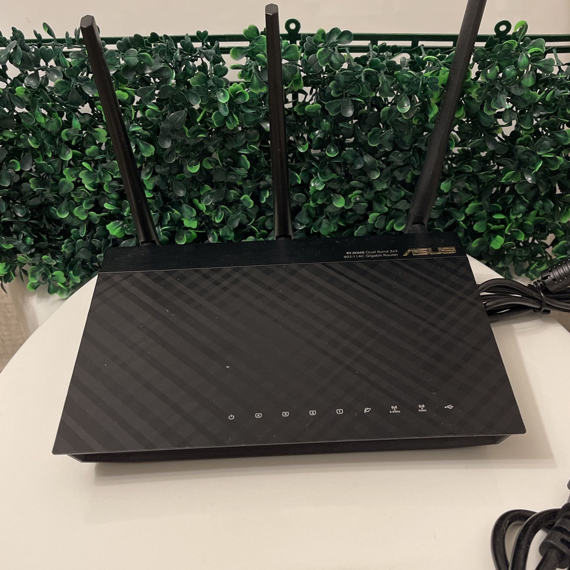 ASUS RT-AC66U Dual-Band 3x3 802.11 AC Gigabit Wireless Router $39 OBO