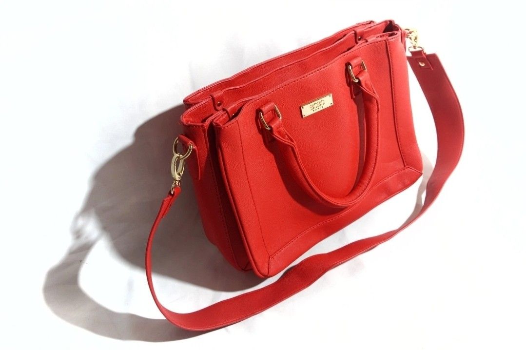 BCBG PARIS Tote Crossbody Bag in Red Pebbled Leather NEW