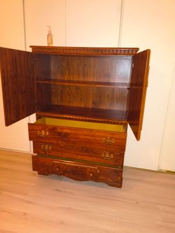 Dresser