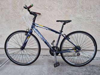 Diamondback Insight Hybrid Road Bike. Like new. Ready to Ride!!!