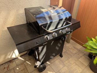 Charbroil Performance 4 Burner Gas Grill