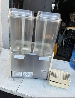 Crathco Refrigerated Dispenser Machine ,used In Very Good Conditions