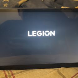 Legion Go S 8" 120Hz Gaming Handheld AMD Ryzen Z1 Extreme - SteamOS 32GB with 4TB upgradeSSD - Steam