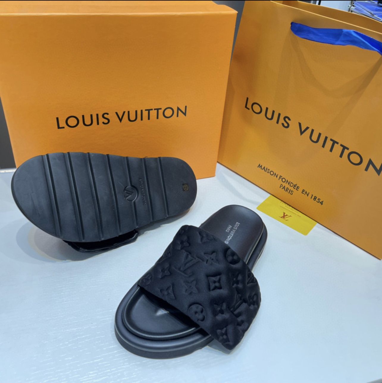 Black LV Pool Pillow Sandals for Sale in Miami, FL - OfferUp
