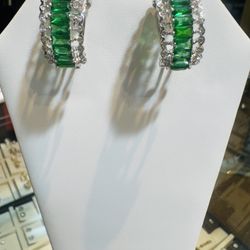 18K WhiteGold | Green Garnets & Diamonds Earrings 