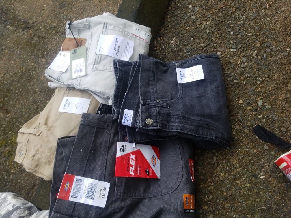 Dickies,levis,goodfellow 30/32