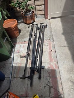 Metal bed frame