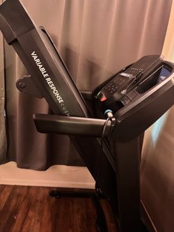 Horizon fitness Treadmill with Variable Response Cushioning