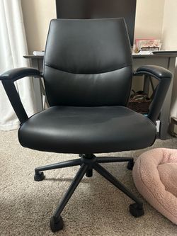 Office chair Black.