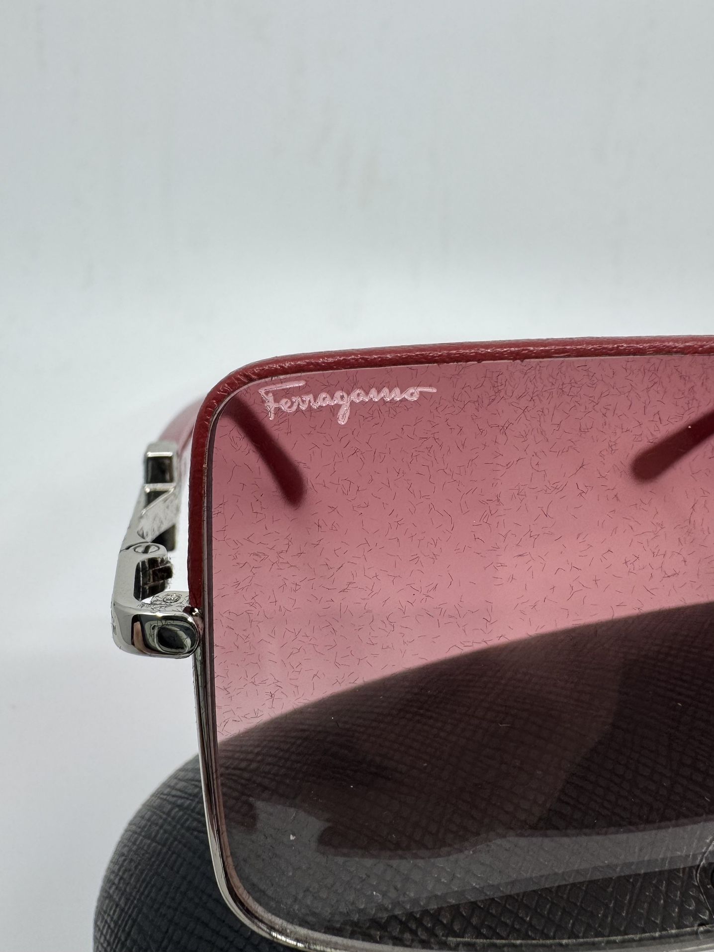 Salvatore Ferragamo Sunglasses Silver Frame /Red Pink  display picture 3