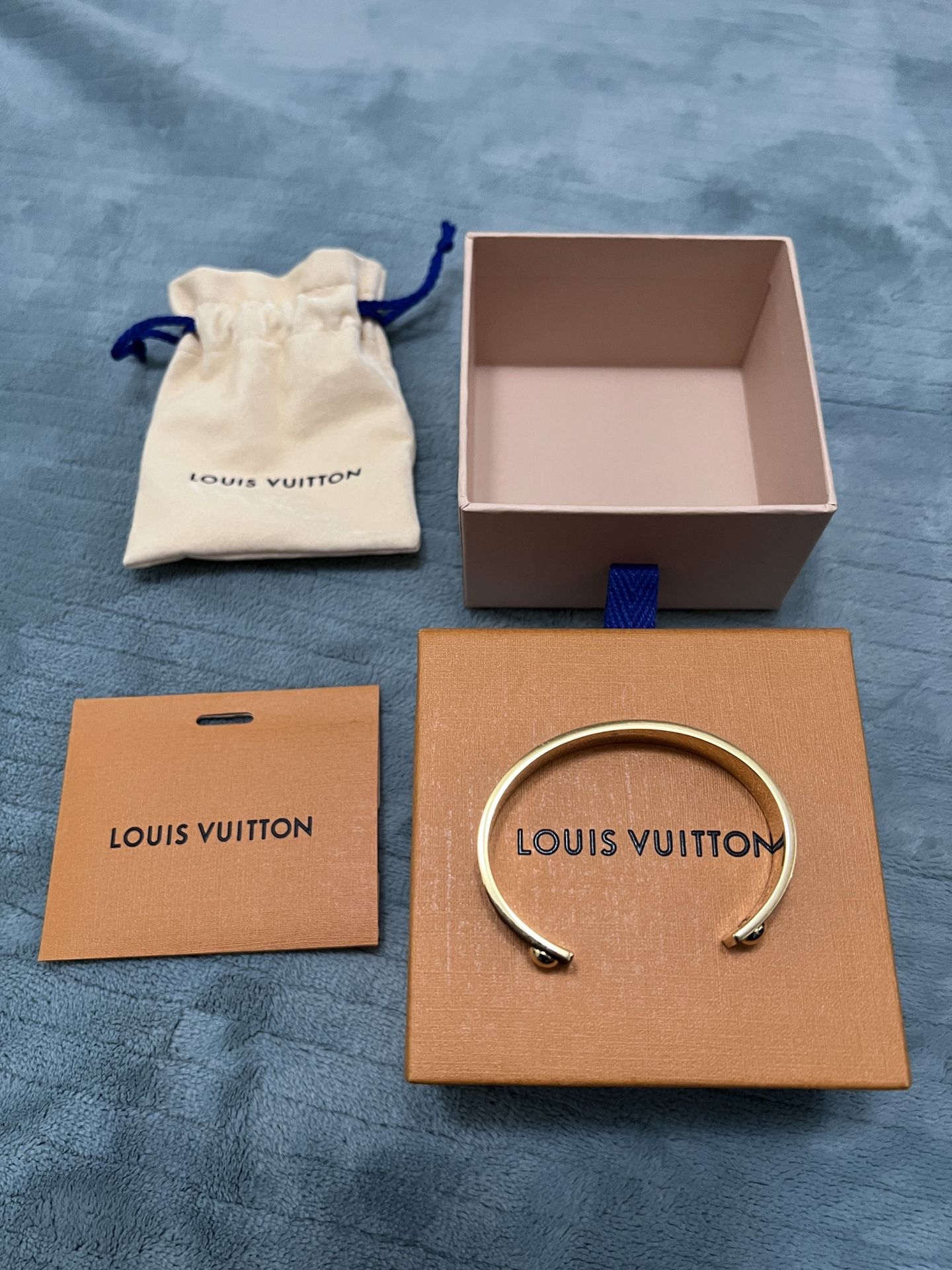 Louis vuitton, Bangle, 7” Diameter, 100% Authentic