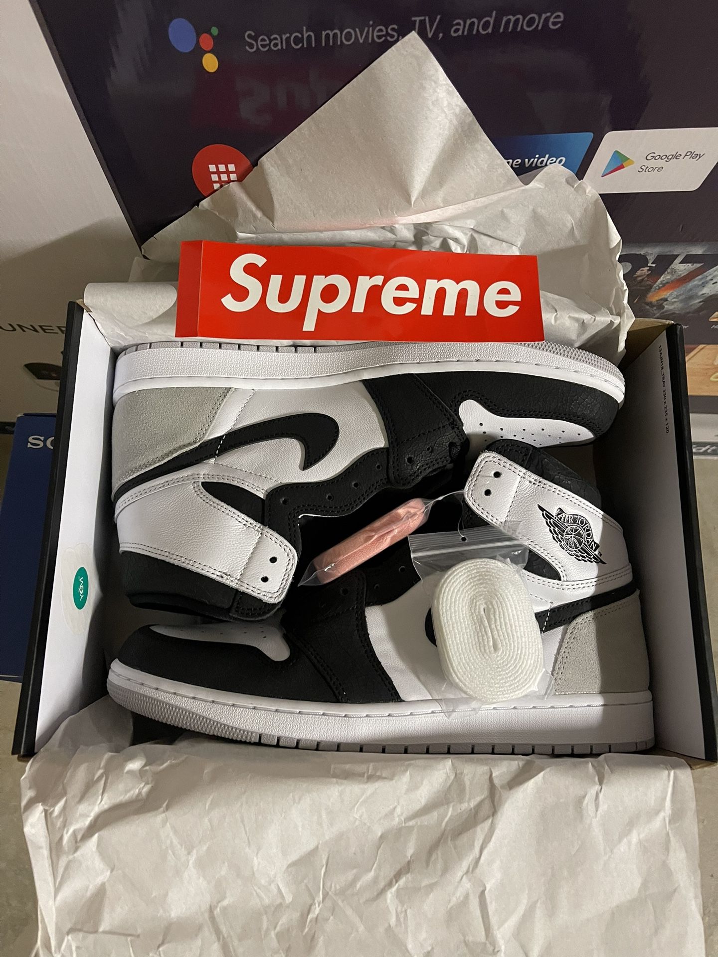 Jordan 1 Bleached Coral