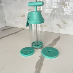 Pampered Chef Batter Mixer And Dispenser