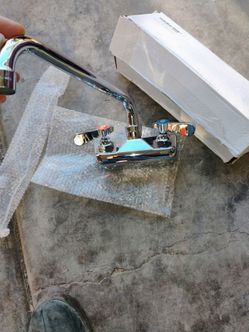 Faucet for restaurant