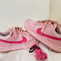 NIKE Pink dunks 