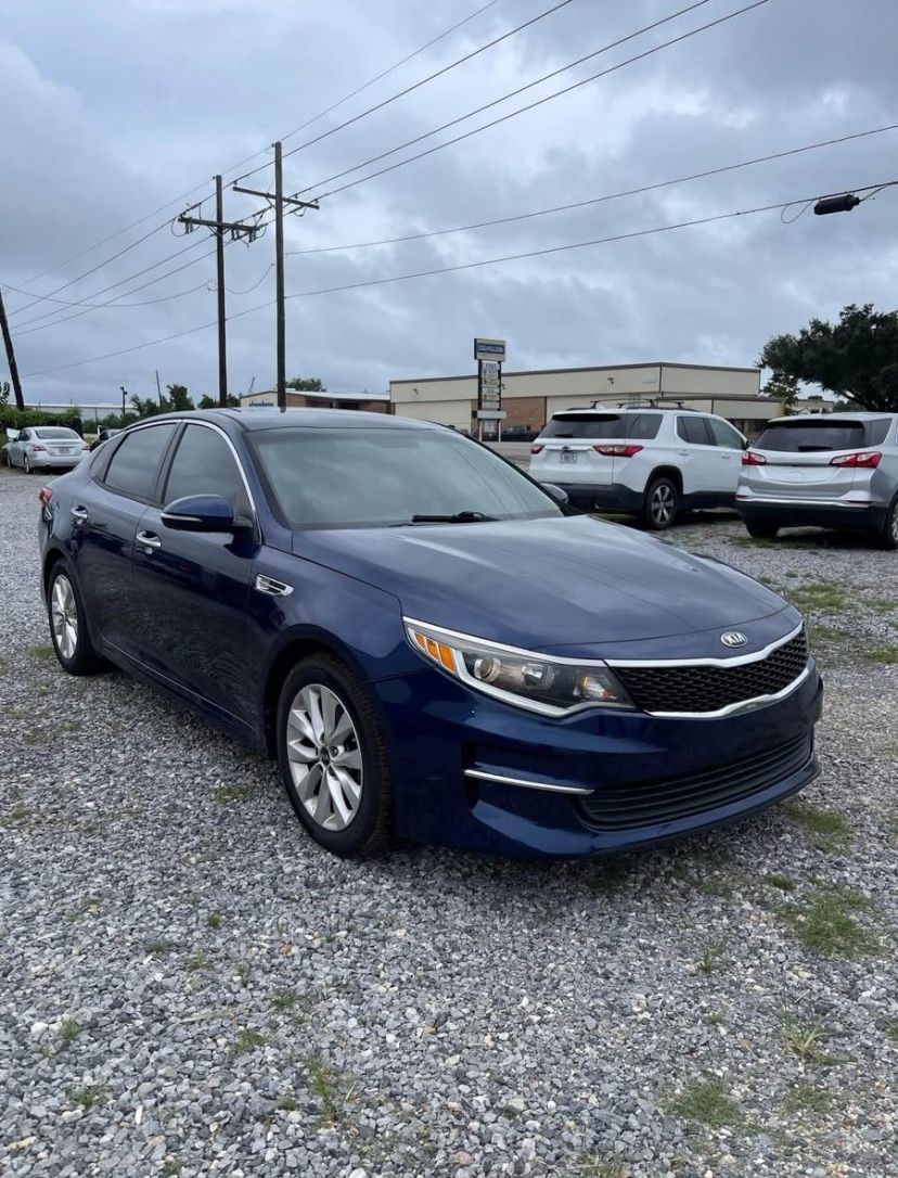 2017 KIA Optima