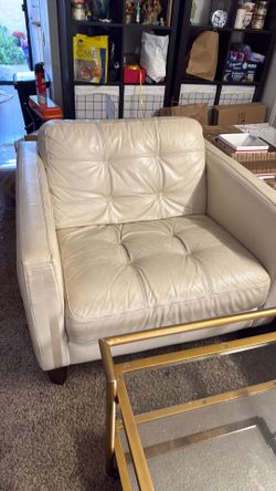 Couch & living room table set