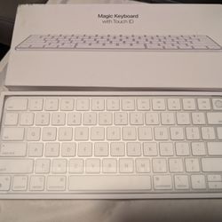 Magic Keyboard With Touch ID