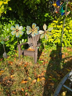 3 Glass Flowers on Metal Stake Garden Decor