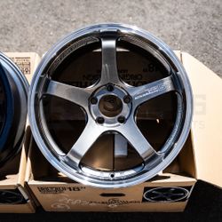 Advan GT Beyond / 18x9.5 +45 / 5x114.3 / Machining & Racing Hyper Black (MHB)