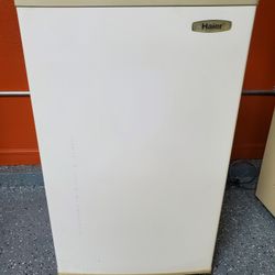Mini Fridge & Freezer 