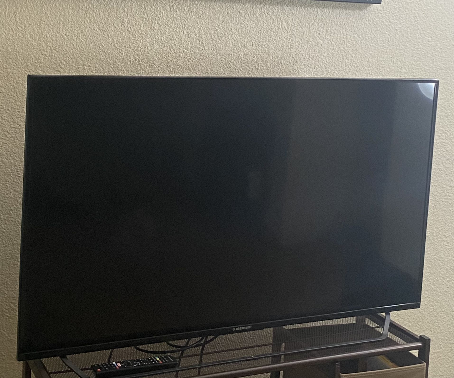 Element 50 inch Led HD Smart TV