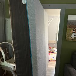 King Bed 🛏️ Perfect Condition 