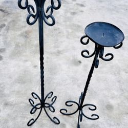 2 Candelabros Negros