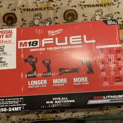 M18 Fuel 1/2 Hammer Drill Combo Kit 4 Pc 