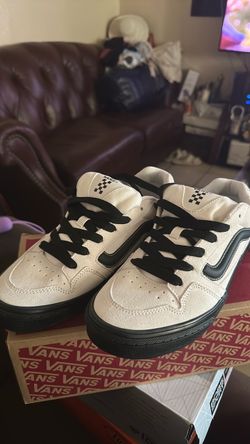 Teniz nuevoz VANS size 10