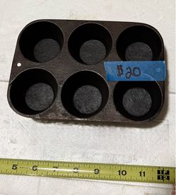 CAST IRON VINTAGE MUFFIN PAN