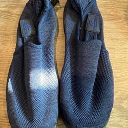 Water shoes